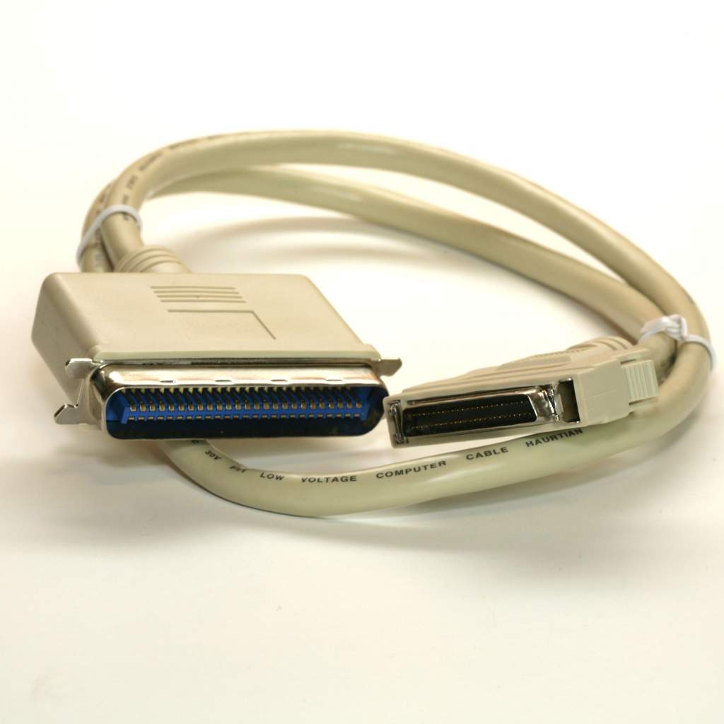 6FT SCSI-II HPDB50-M Latch to SCSI-I CN50-M