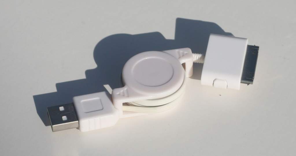 Apple iPod USB Data Retractable Cable