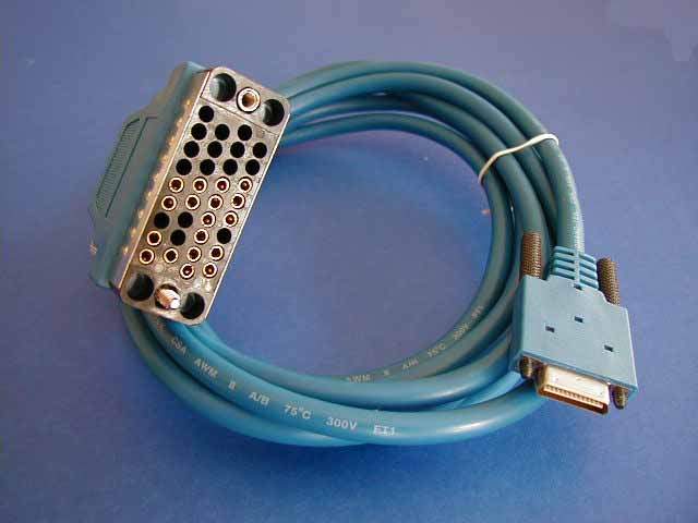 CAB-SS-V35FC SMART SERIAL HDCN26 V.35-F 10FT CISCO CABLE